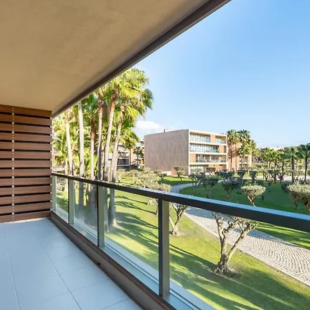 Seaside 3bdr Flat In Salgados With Pool By Lovelystay