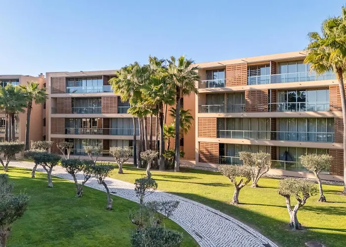 아파트 Seaside 3bdr Flat In Salgados With Pool By Lovelystay 기아