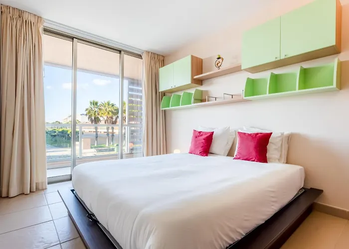 Seaside 3bdr Flat In Salgados With Pool By Lovelystay 아파트 기아